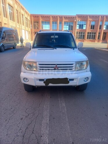 Mitsubishi Pajero io 1999, 200,000 km - 1.8 л - Gəncə