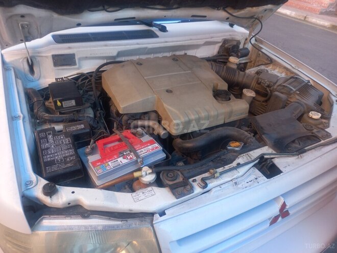 Mitsubishi Pajero io 1999, 200,000 km - 1.8 л - Gəncə