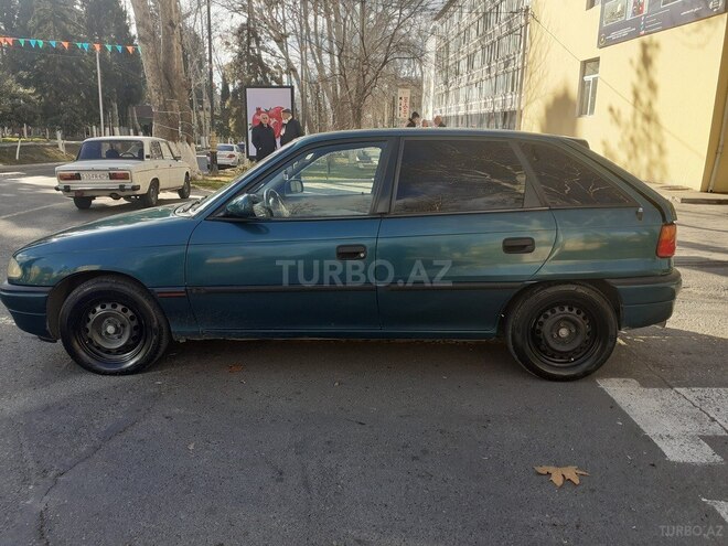 Opel Astra 1996, 394,039 km - 1.4 l - Göyçay