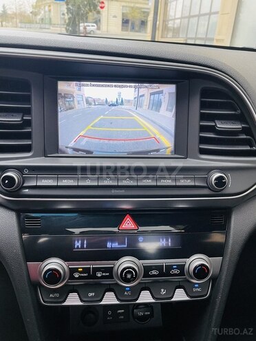 Hyundai Elantra 2019, 123,500 km - 2.0 л - Bakı