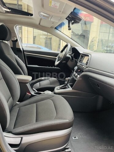 Hyundai Elantra 2019, 123,500 km - 2.0 л - Bakı
