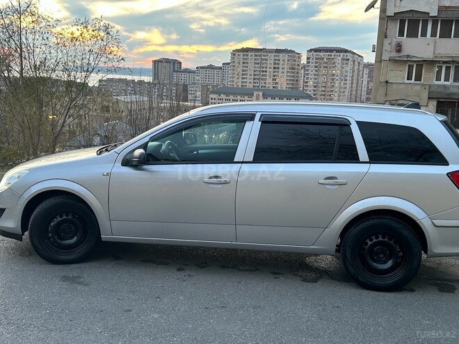 Opel Astra 2010, 227,000 km - 1.3 l - Bakı