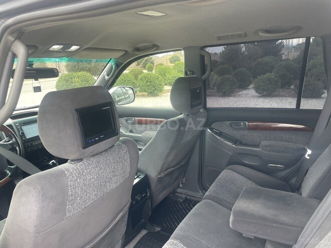 Toyota Prado 2007, 250,000 km - 2.7 л - 