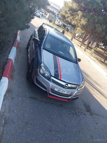 Opel Astra 2007, 220,000 km - 1.4 л - Bakı