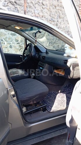 Mercedes A 180 2004, 200 km - 1.6 л - Zaqatala