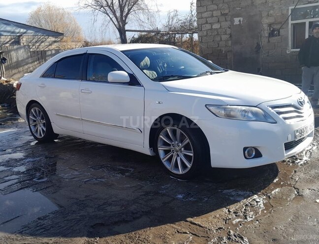 Toyota Camry 2010, 267,000 km - 2.4 l - Salyan
