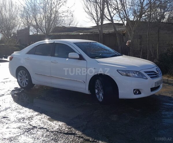 Toyota Camry 2010, 267,000 km - 2.4 l - Salyan