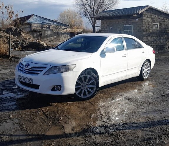 Toyota Camry 2010, 267,000 km - 2.4 l - Salyan
