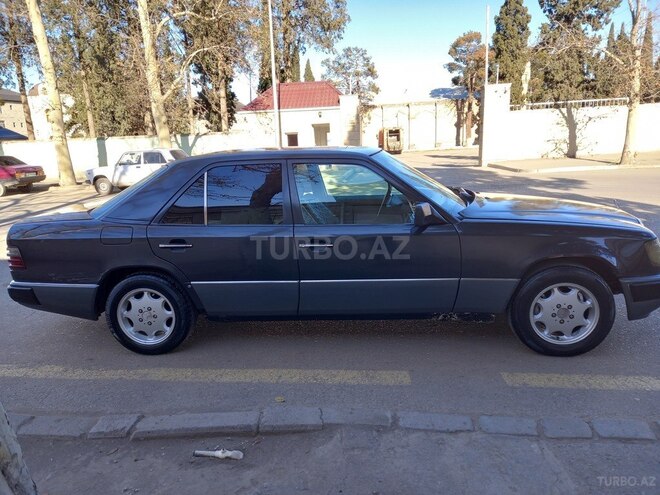 Mercedes E 250 1993, 540,000 km - 2.5 l - Gəncə