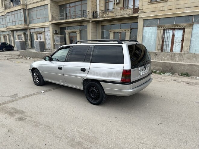 Opel Astra 1997, 228,000 km - 1.6 л - Bakı