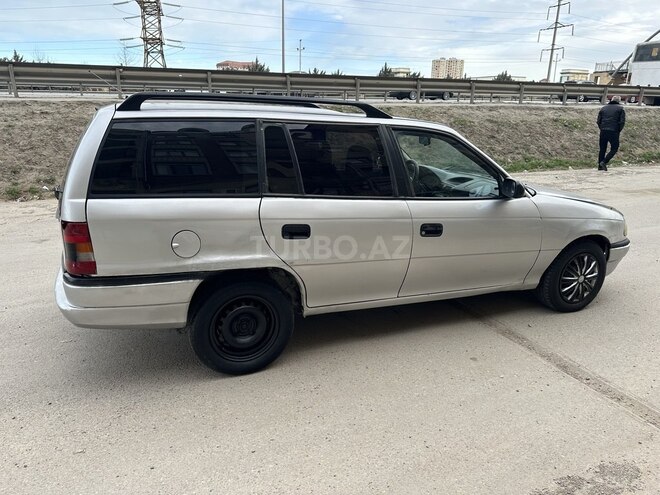 Opel Astra 1997, 228,000 km - 1.6 л - Bakı