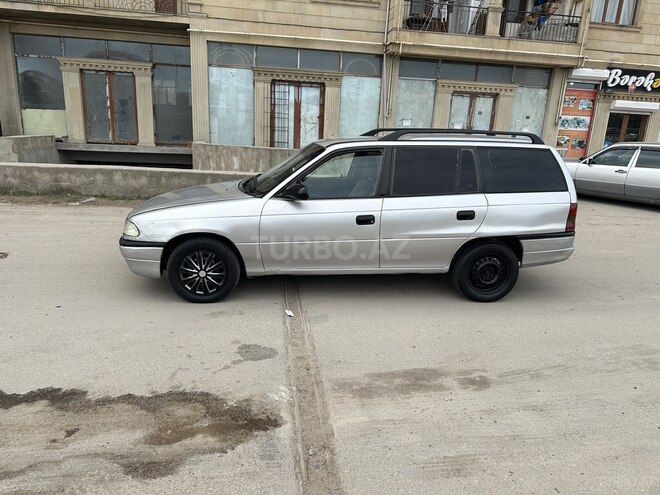 Opel Astra 1997, 228,000 km - 1.6 л - Bakı