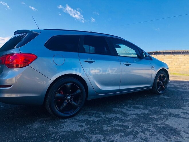Opel Astra 2011, 390,000 km - 1.3 l - Masallı