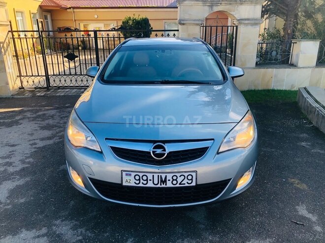 Opel Astra 2011, 390,000 km - 1.3 l - Masallı