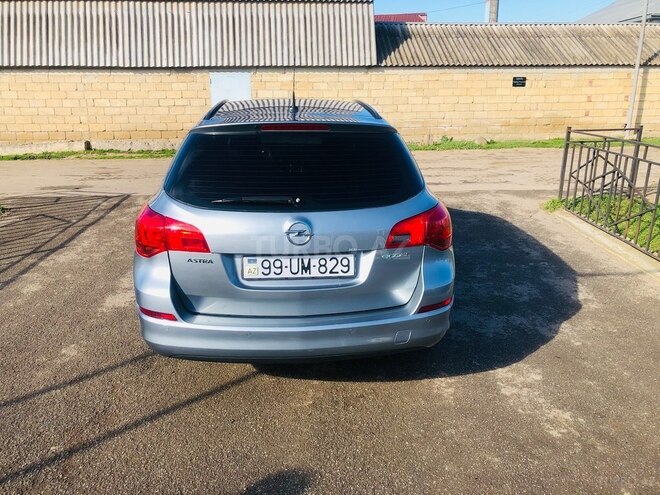 Opel Astra 2011, 390,000 km - 1.3 l - Masallı