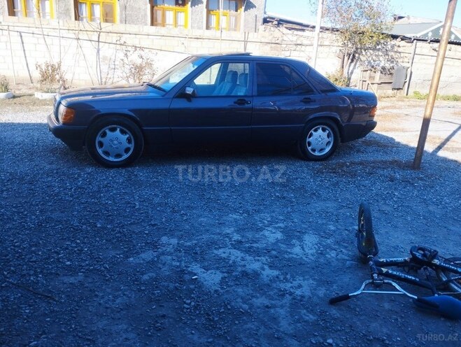Mercedes 190 1992, 200,000 km - 1.8 l - Bərdə