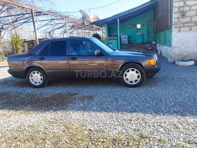 Mercedes 190 1992, 200,000 km - 1.8 l - Bərdə