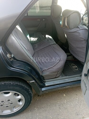 Mercedes E 250 1993, 200,000 km - 2.5 l - Xırdalan