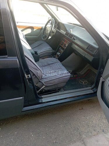 Mercedes E 250 1993, 200,000 km - 2.5 l - Xırdalan