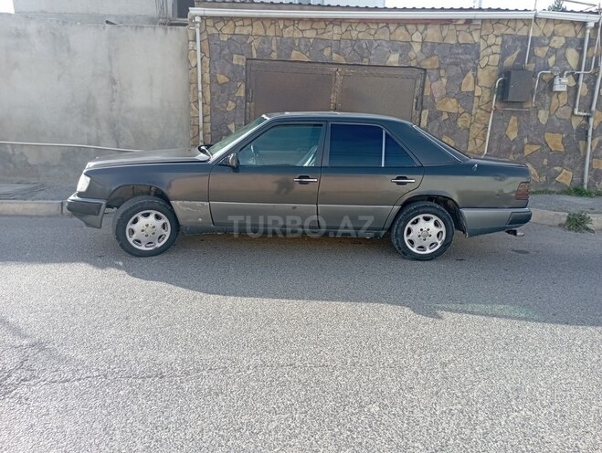 Mercedes E 250 1993, 200,000 km - 2.5 l - Xırdalan