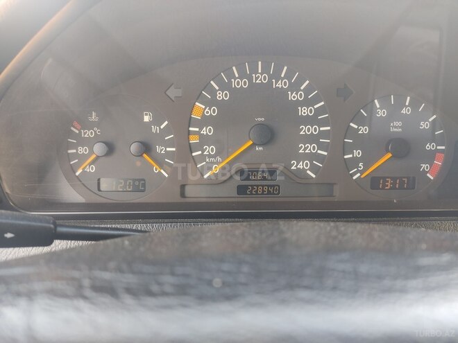 Mercedes C 180 1998, 228,954 km - 1.8 l - Salyan