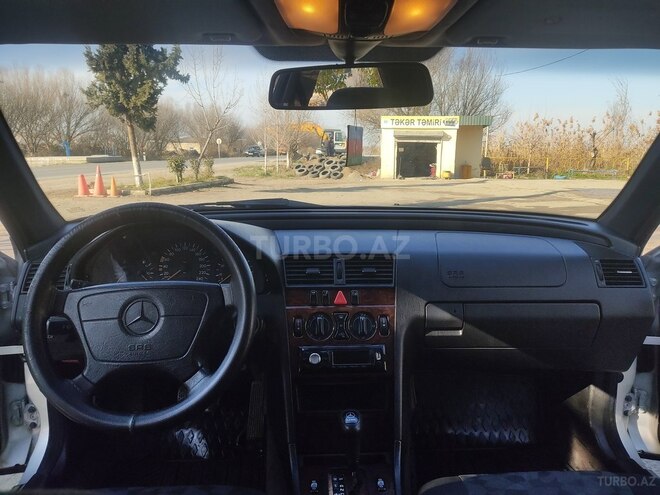 Mercedes C 180 1998, 228,954 km - 1.8 l - Salyan