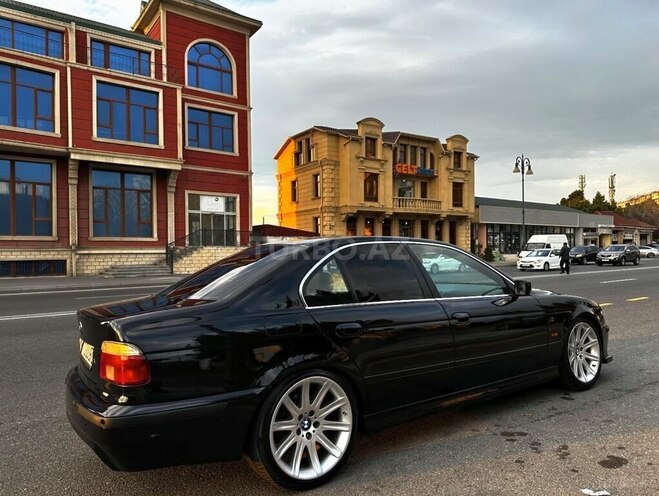 BMW 528 1999, 325,000 km - 2.8 l - Bakı