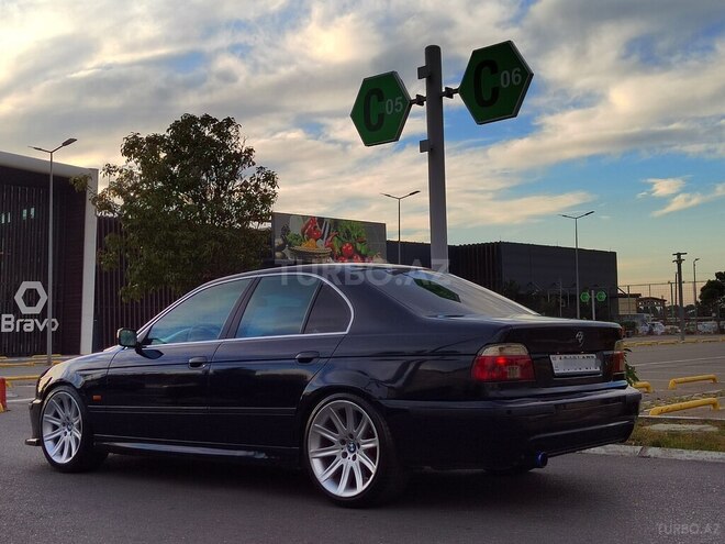 BMW 528 1999, 325,000 km - 2.8 l - Bakı