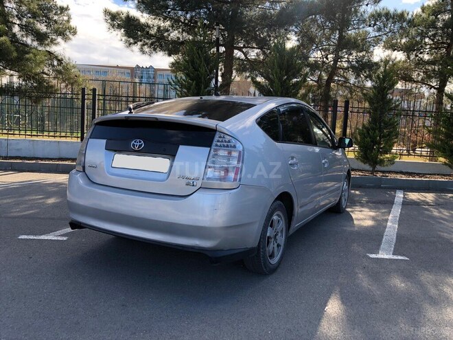 Toyota Prius 2006, 278,000 km - 1.5 л - Quba