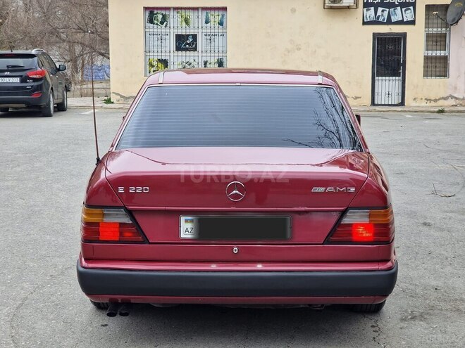 Mercedes E 250 1992, 232,632 km - 2.5 l - Bakı