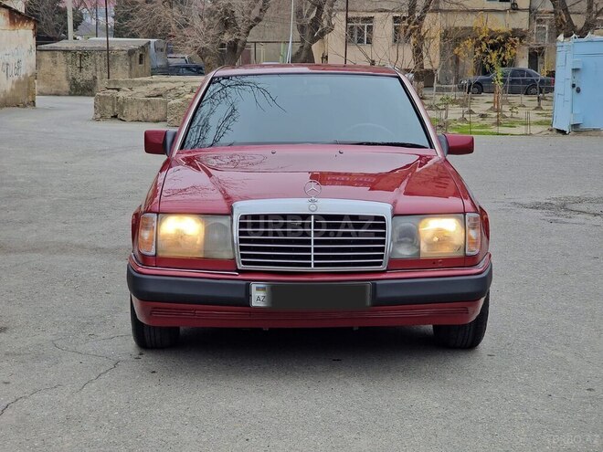 Mercedes E 250 1992, 232,632 km - 2.5 l - Bakı