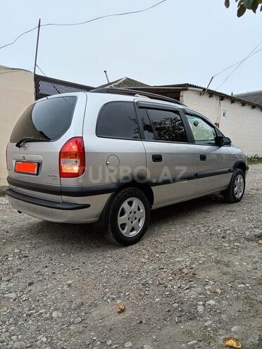 Opel Zafira 2000, 280,000 km - 1.8 l - Şabran