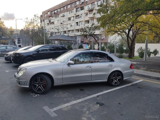 Mercedes E 240 2002, 221,000 km - 2.4 l - Bakı
