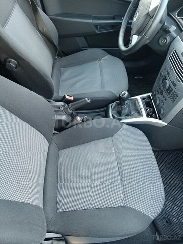 Opel Astra 2009, 210,000 km - 1.3 l - Bakı