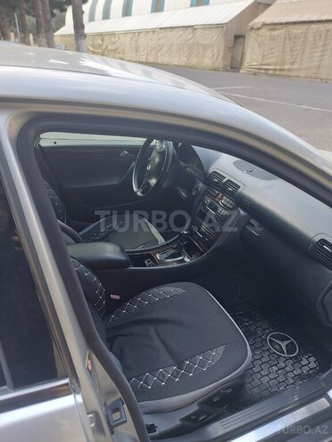 Mercedes C 200 2003, 281,000 km - 2.0 l - Bakı