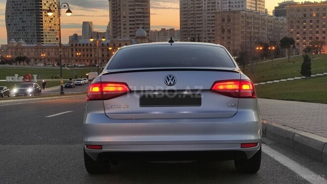 Volkswagen Jetta 2016, 85,000 km - 1.4 l - Bakı