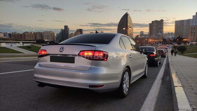 Volkswagen Jetta 2016, 85,000 km - 1.4 l - Bakı
