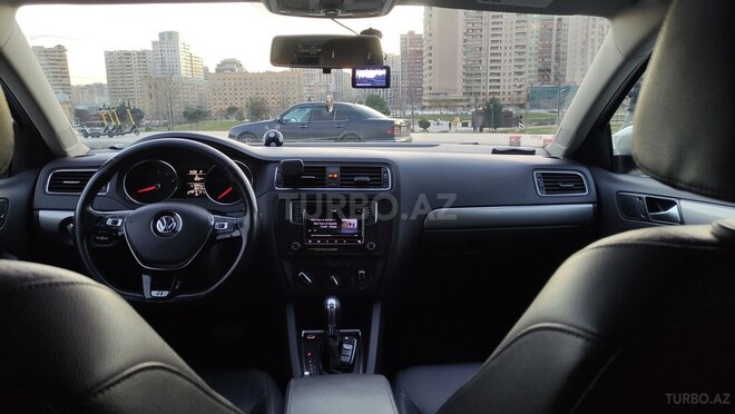 Volkswagen Jetta 2016, 85,000 km - 1.4 l - Bakı