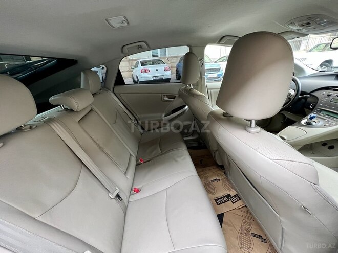 Toyota Prius 2011, 130,000 km - 1.8 l - Bakı