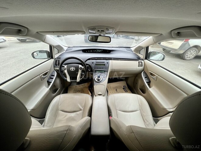Toyota Prius 2011, 130,000 km - 1.8 l - Bakı