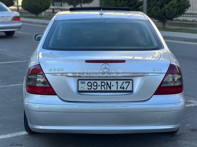 Mercedes E 220 2007, 318,000 km - 2.2 l - Bakı