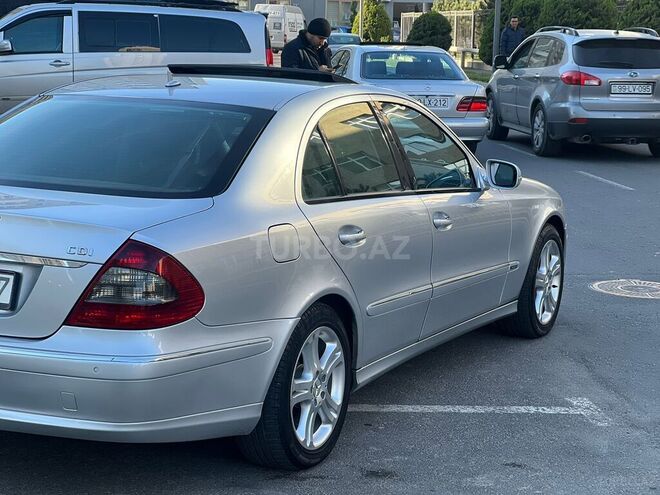 Mercedes E 220 2007, 318,000 km - 2.2 l - Bakı