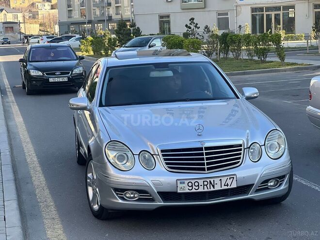 Mercedes E 220 2007, 318,000 km - 2.2 l - Bakı