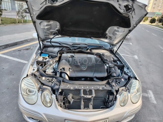 Mercedes E 220 2007, 318,000 km - 2.2 l - Bakı