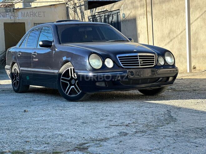 Mercedes E 220 2000, 350,000 km - 2.2 l - Bakı