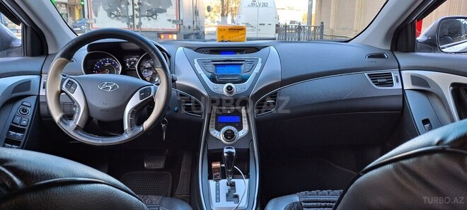 Hyundai Elantra 2011, 137,700 km - 1.6 l - Bakı
