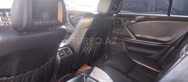 Mercedes E 220 2001, 380,000 km - 2.2 l - Bakı