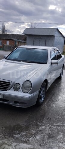 Mercedes E 220 2001, 380,000 km - 2.2 l - Bakı