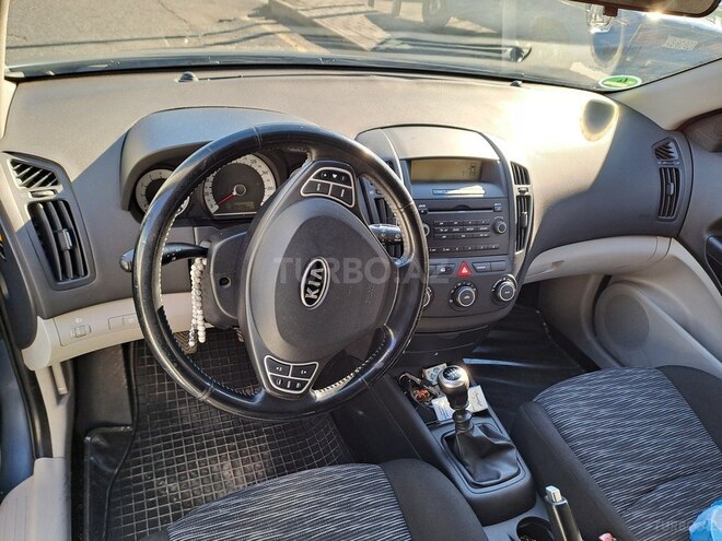 Kia Ceed 2007, 185,000 km - 1.6 л - Oğuz