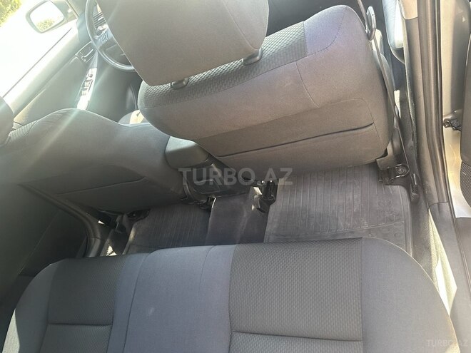 Toyota Corolla 2006, 243,500 km - 1.4 л - Bakı
